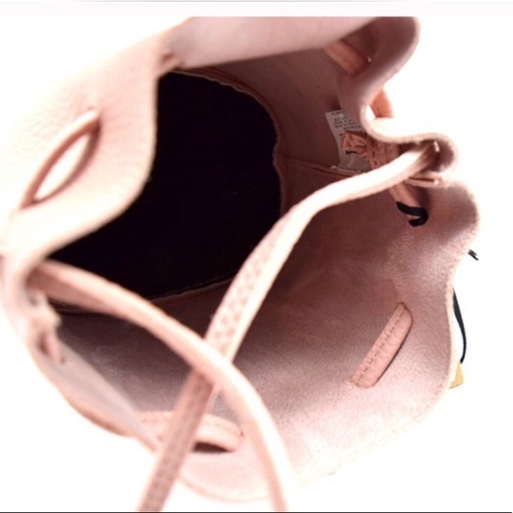 Bucket Crossbody - Picture 4 of 4